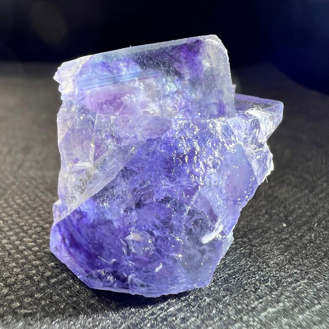 ヤオガンシャン産　パープルゾーニング　ブルーウィンドウ　フローライト