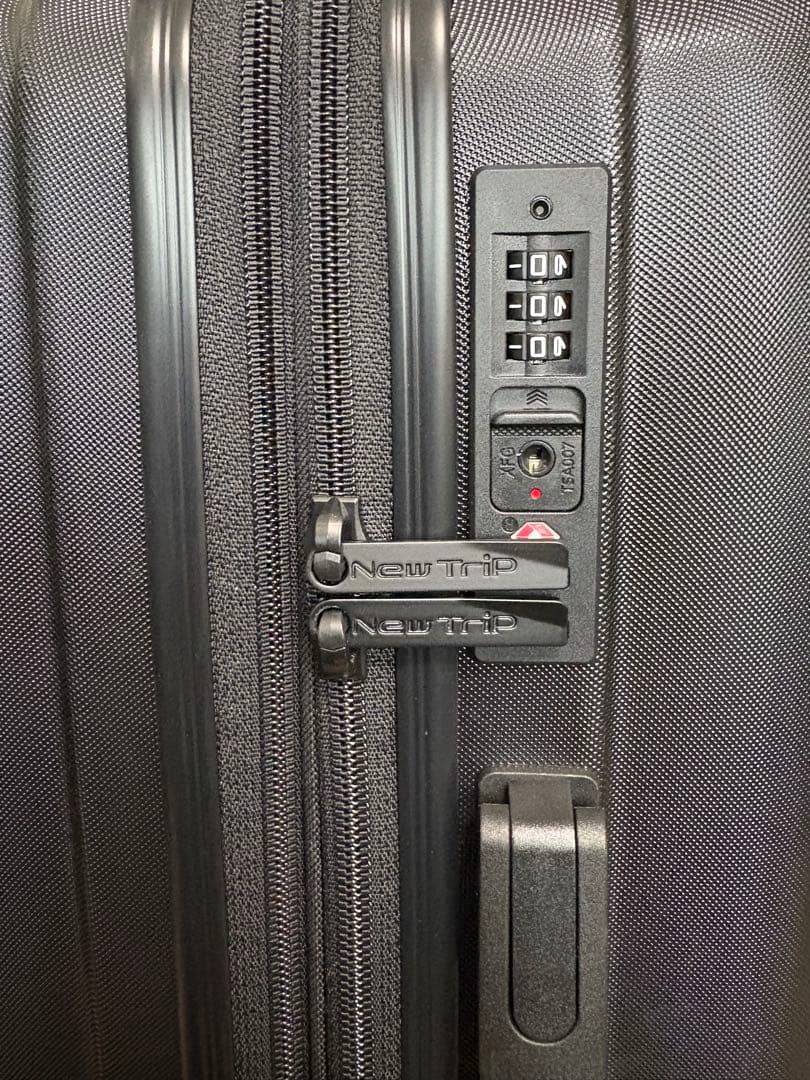 【新品未使用】NewTrip ブラック キャリーケース