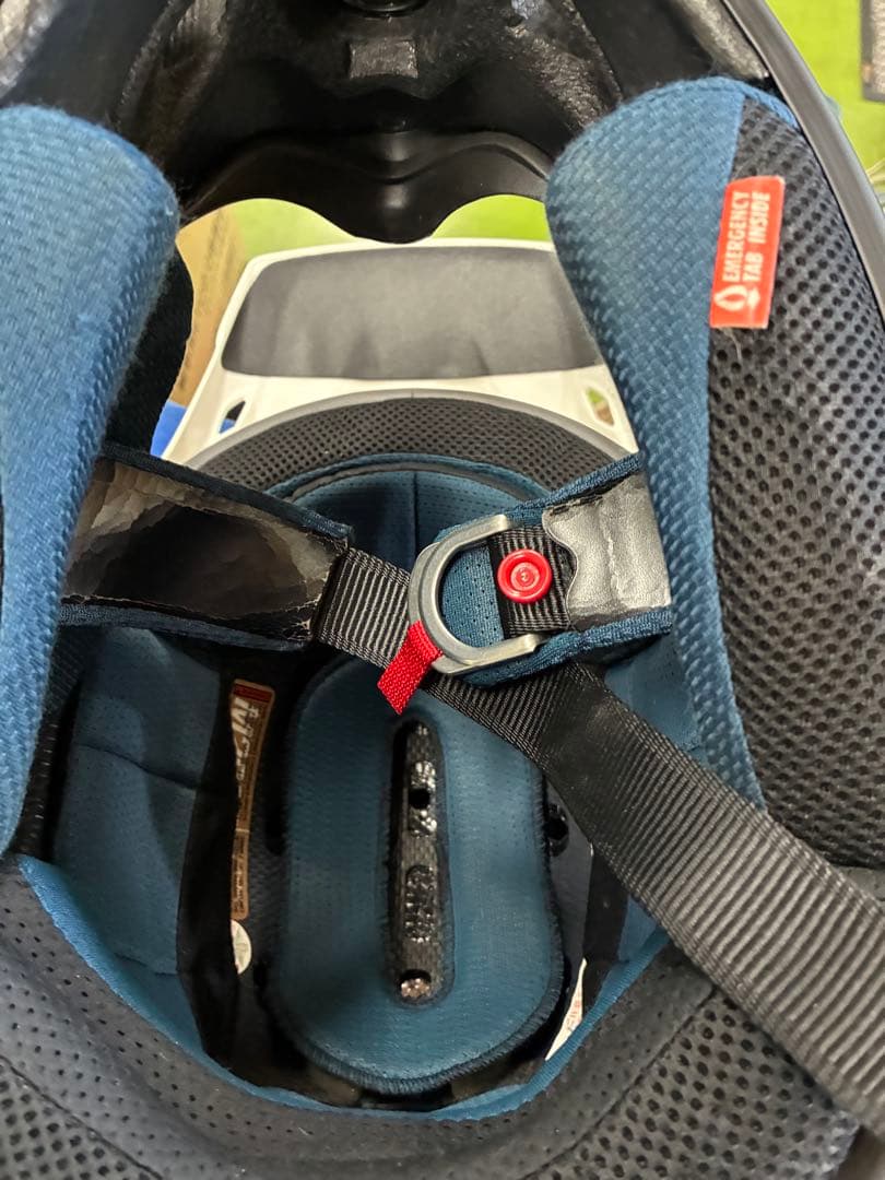 アライ　Ｖ-Cross3 NARITA　中古品