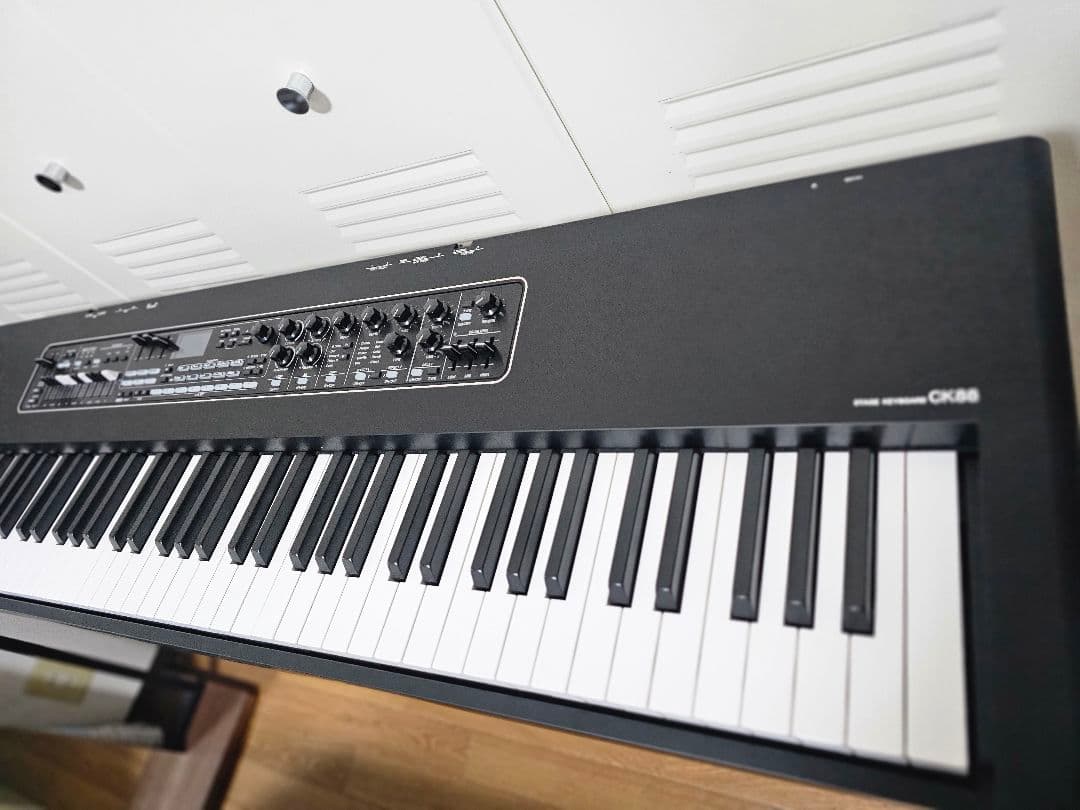 【引取のみ大阪】ヤマハ CK88 88鍵キーボードとおまけのMK3箱と説書無