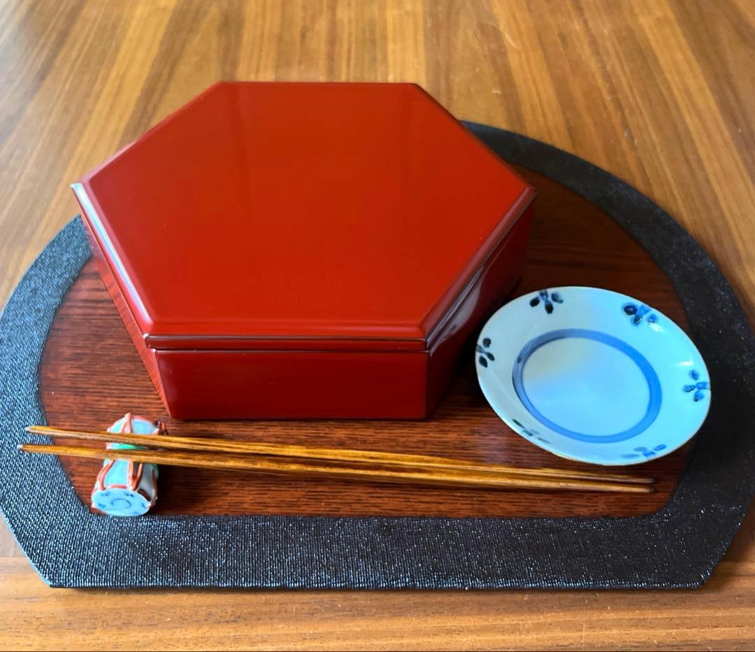 宮内庁御用達 山田平安堂 重箱 六角重 三段 弁当箱 松花堂弁当　おせち　新品