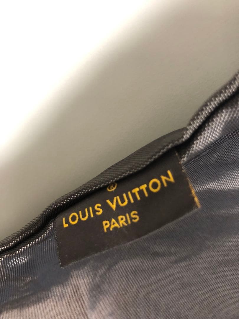 ★ルイヴィトン★ ガーメントケース　衣装カバー　ハンガー付き　折り畳み式