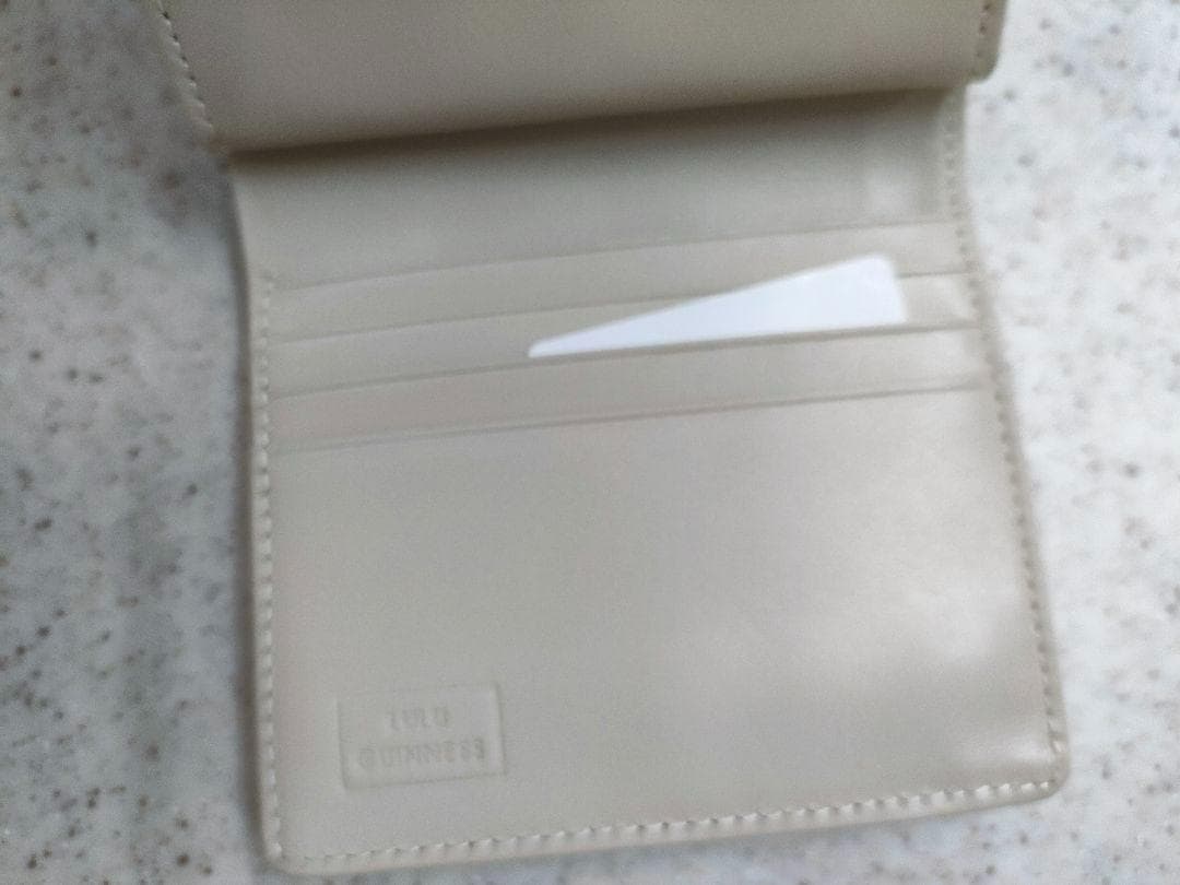 ルルギネス　がま口　二つ折り　サイフ