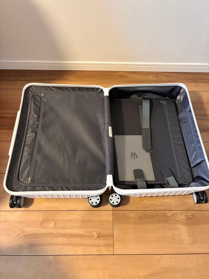 【新品】RIMOWA キャビン