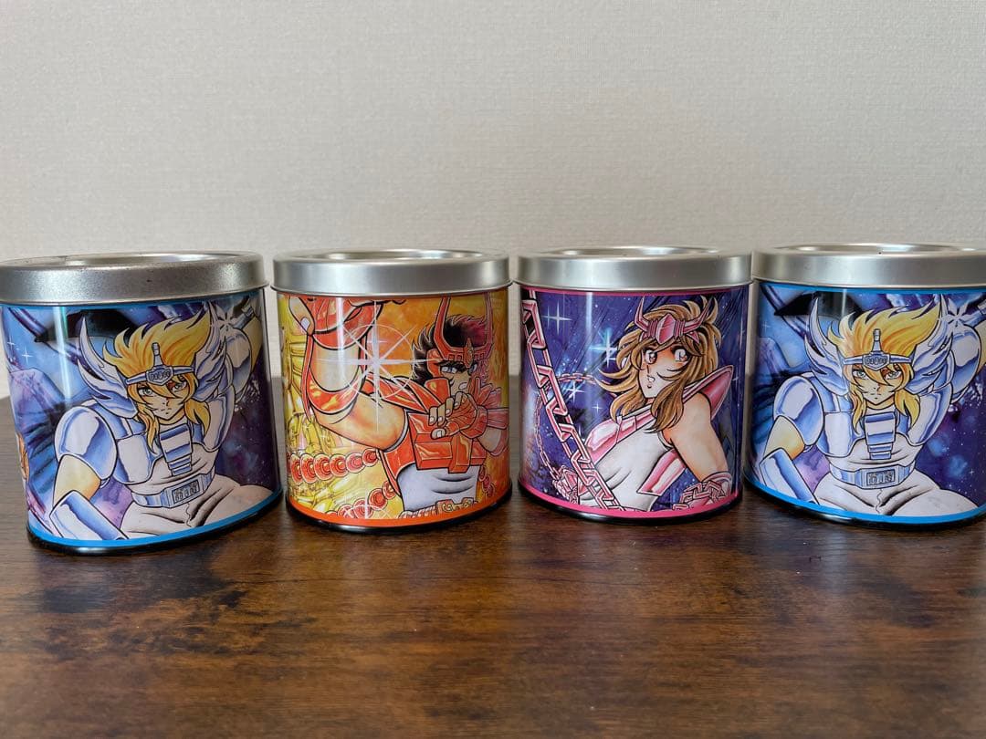 希少品　4点セット　丸型缶灰皿　聖闘士星矢　はいざら　SAINT SEIYA