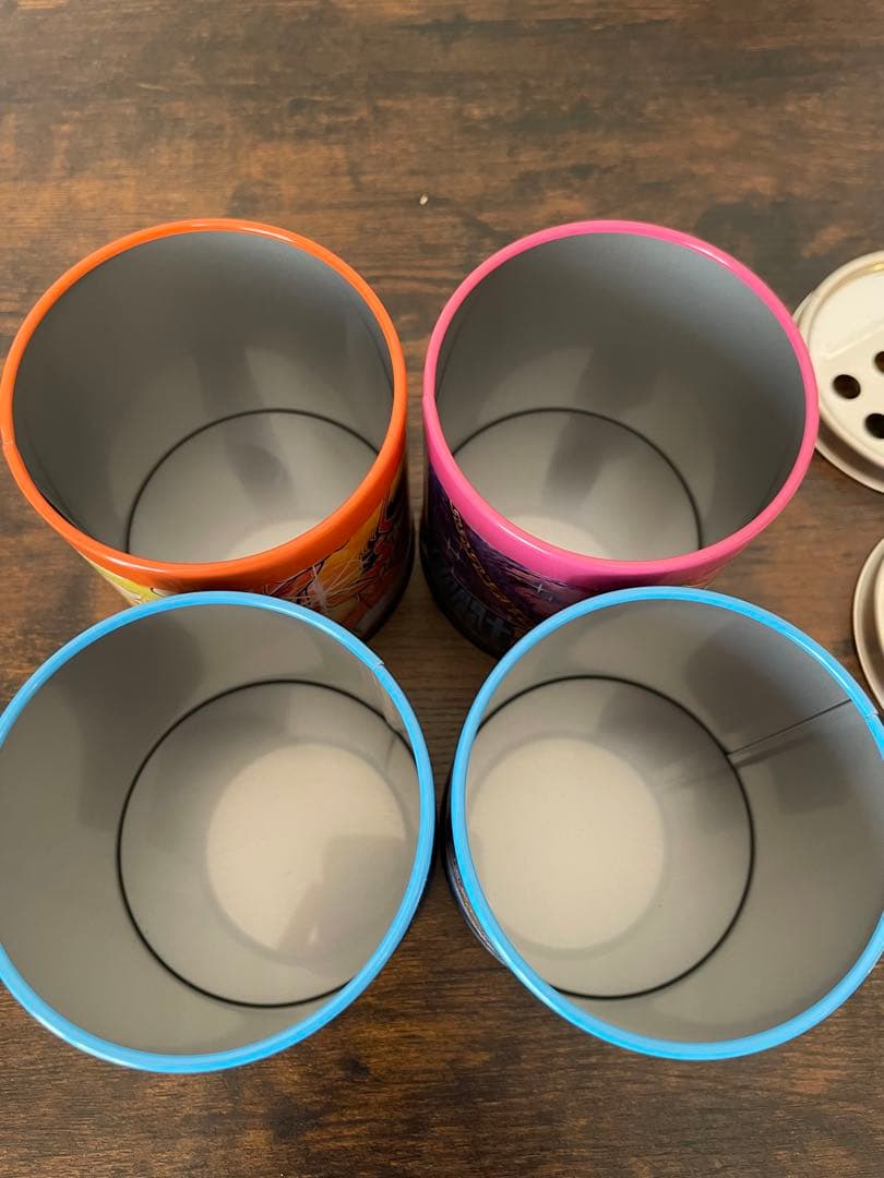 希少品　4点セット　丸型缶灰皿　聖闘士星矢　はいざら　SAINT SEIYA