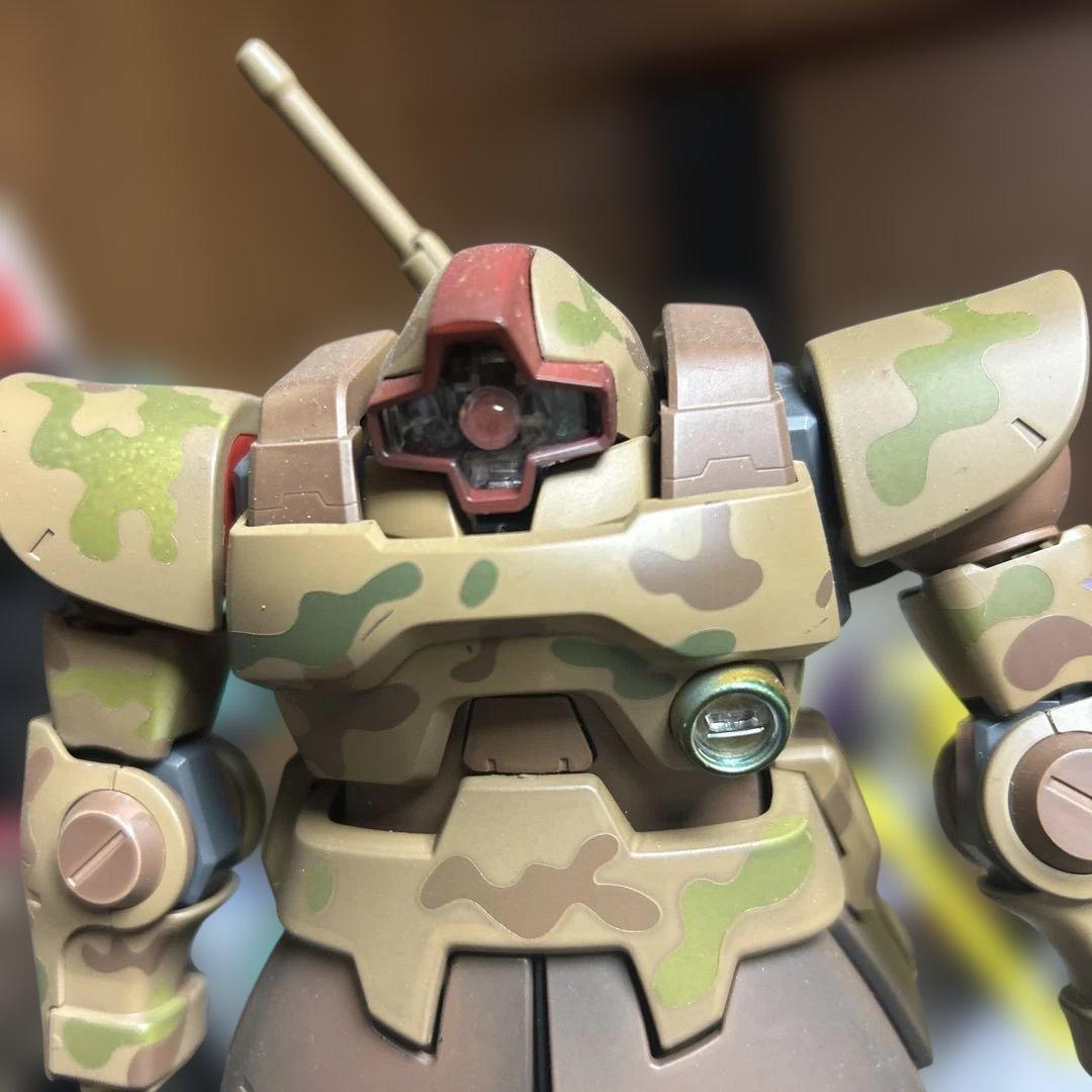 ドム　塗装済完成品　ガンプラ 全塗装　迷彩塗装