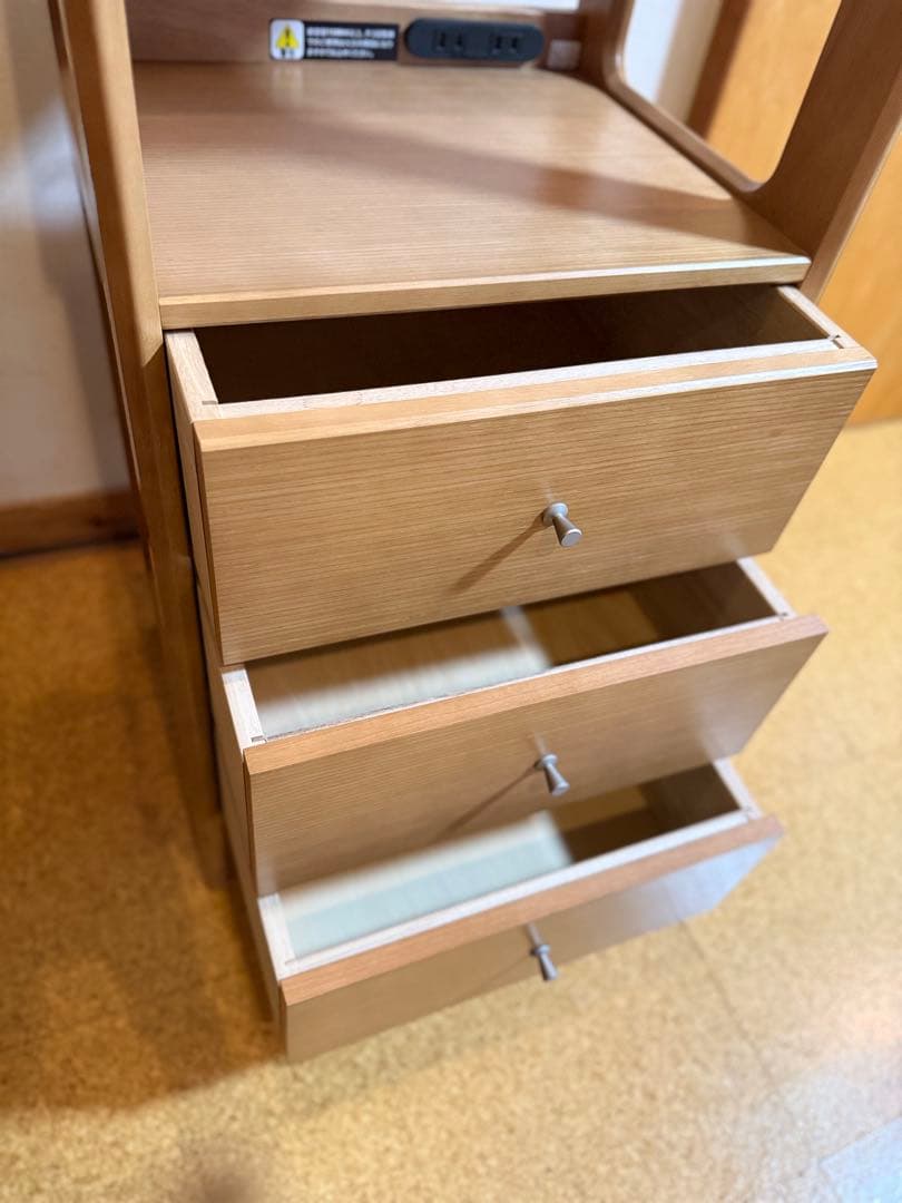 【ぴいちゃん】カリモク 電話台