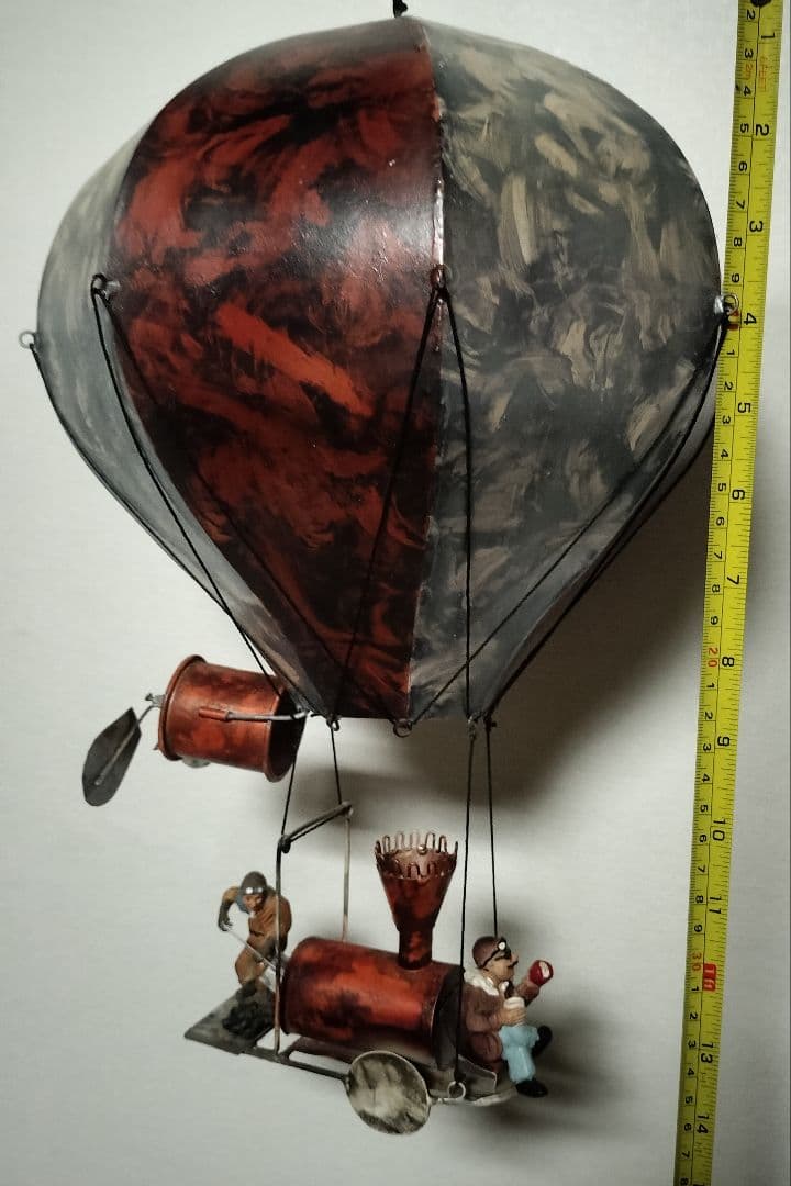 ブリキ バルーン 気球 アンティーク 熱気球 ゴンドラ釜焚き人形