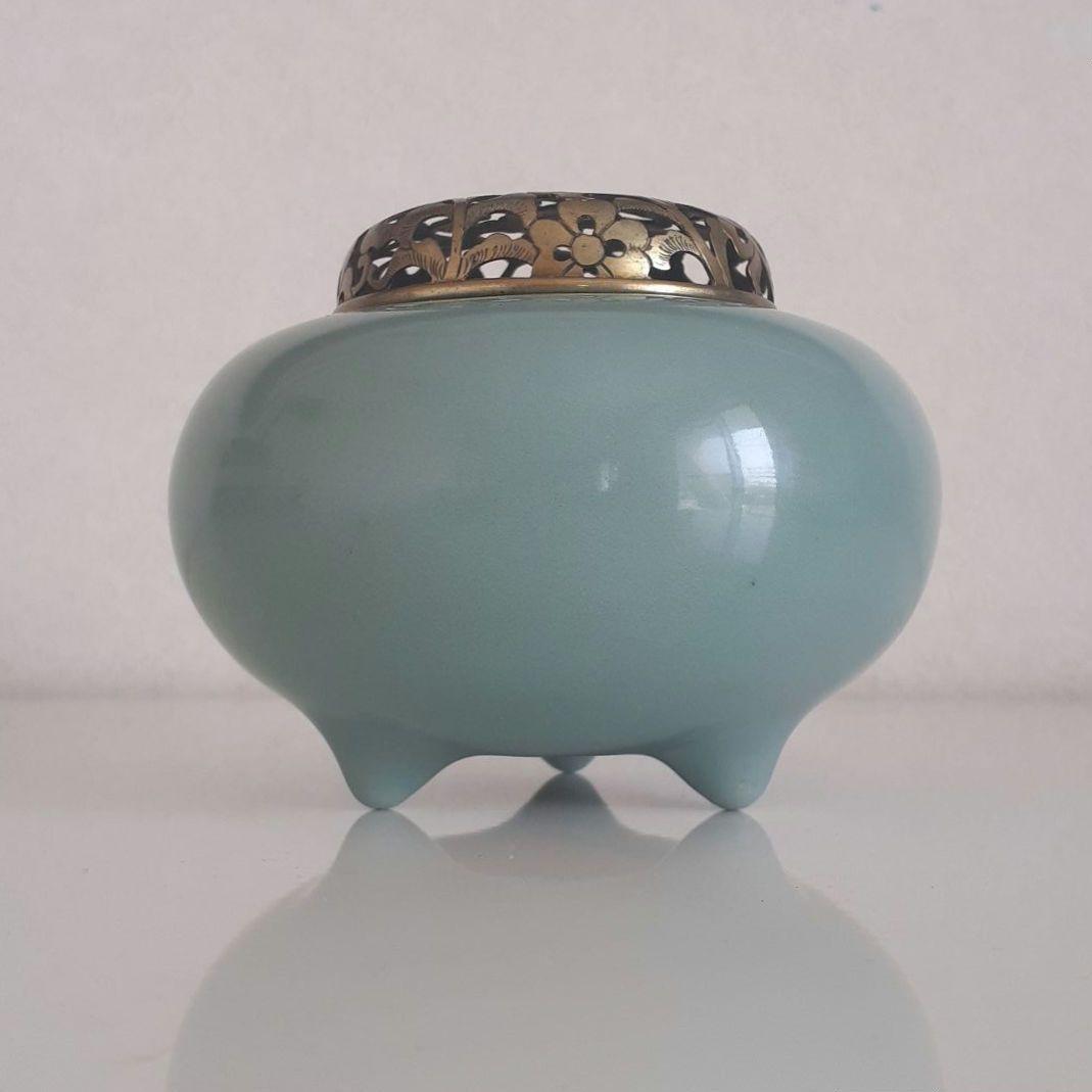 ✨青磁三足火舎香炉 透かし彫り骨董品 火舎 工芸