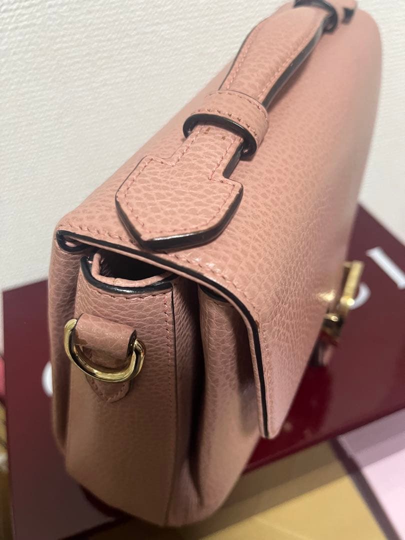 GUCCI ピンクレザー ハンドバッグ