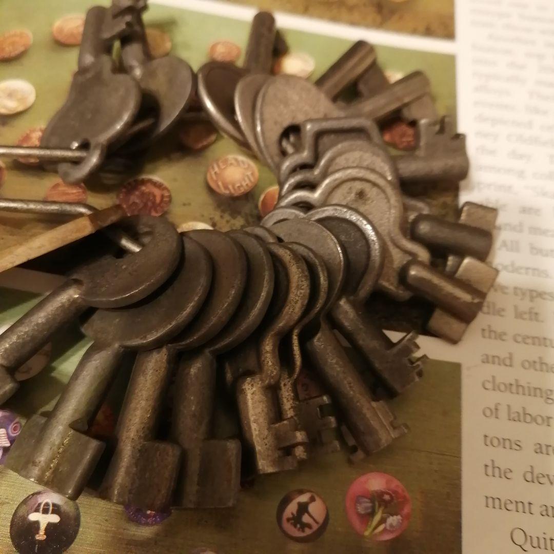 米国製アンティーク キー16本&ナンバー タグ&ナスカン&キーリングのセット☆鍵