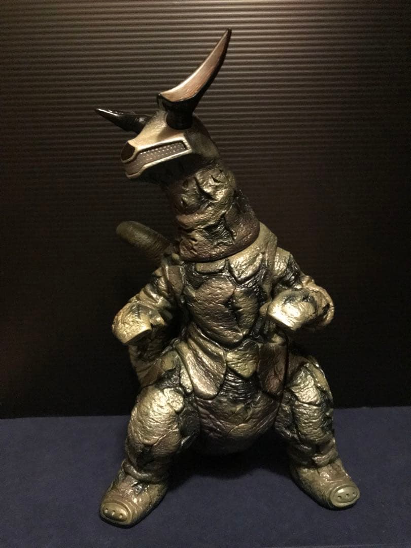 2009年 スーフェス限定 !フューチャーモデルズ 楳図版エレキング フィギュア