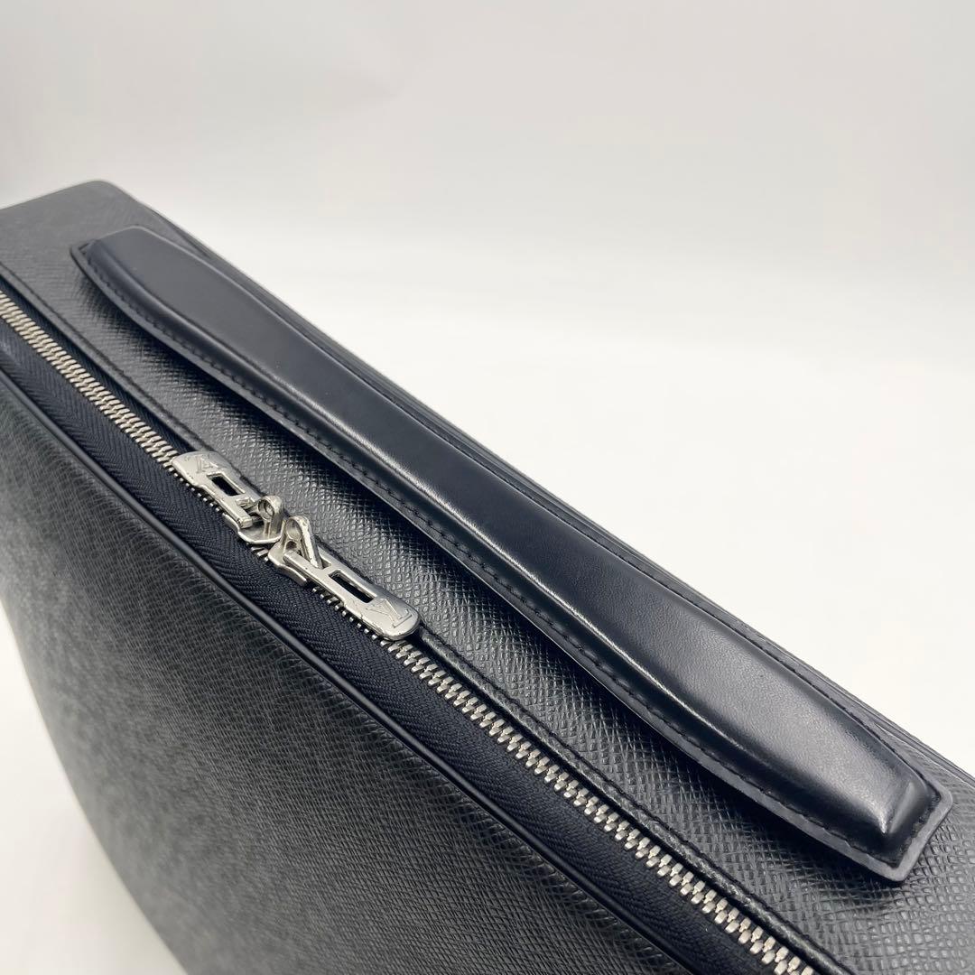 【極美品】ルイヴィトン タイガ ポルト オルディナトゥール オデッサ ブラック