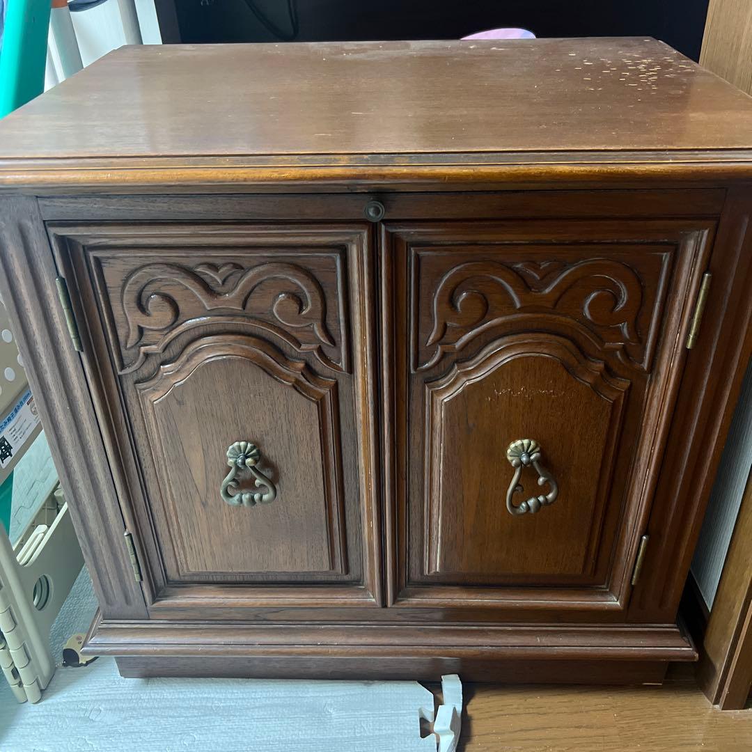 アンティーク　テーブル付き　キャビネット