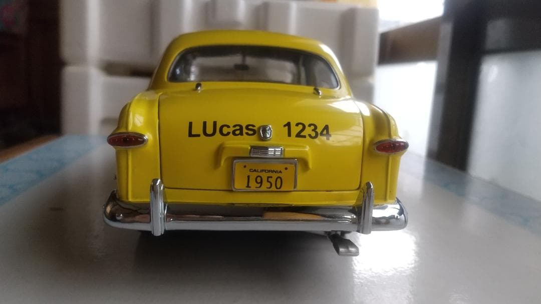 1950 Ford Yellow Cab 1/18 スケール