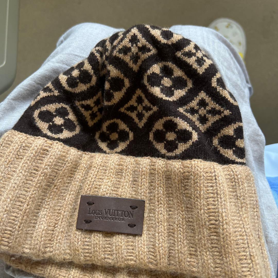 ルイヴィトンのニットキャップ　　2