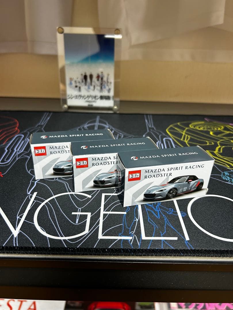 ミニカー Mazda Spirit Racing Roadster 1/64