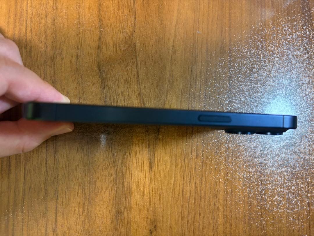 iPhone15pro Keisyam Elshaka専用