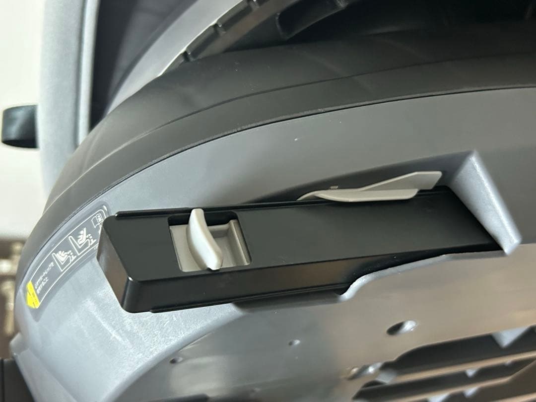 Combi クルムーヴ スマート Light ISOFIX エッグショックJM