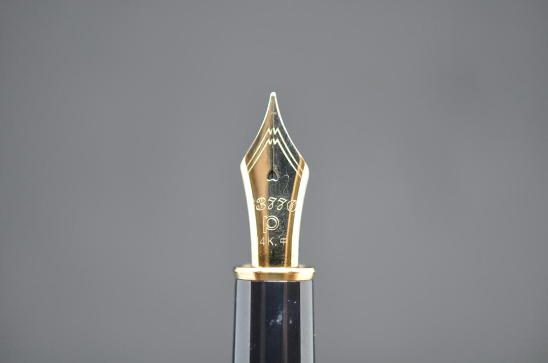 プラチナ万年筆　＃３７７６　バランス万年筆（１４金ペン先）