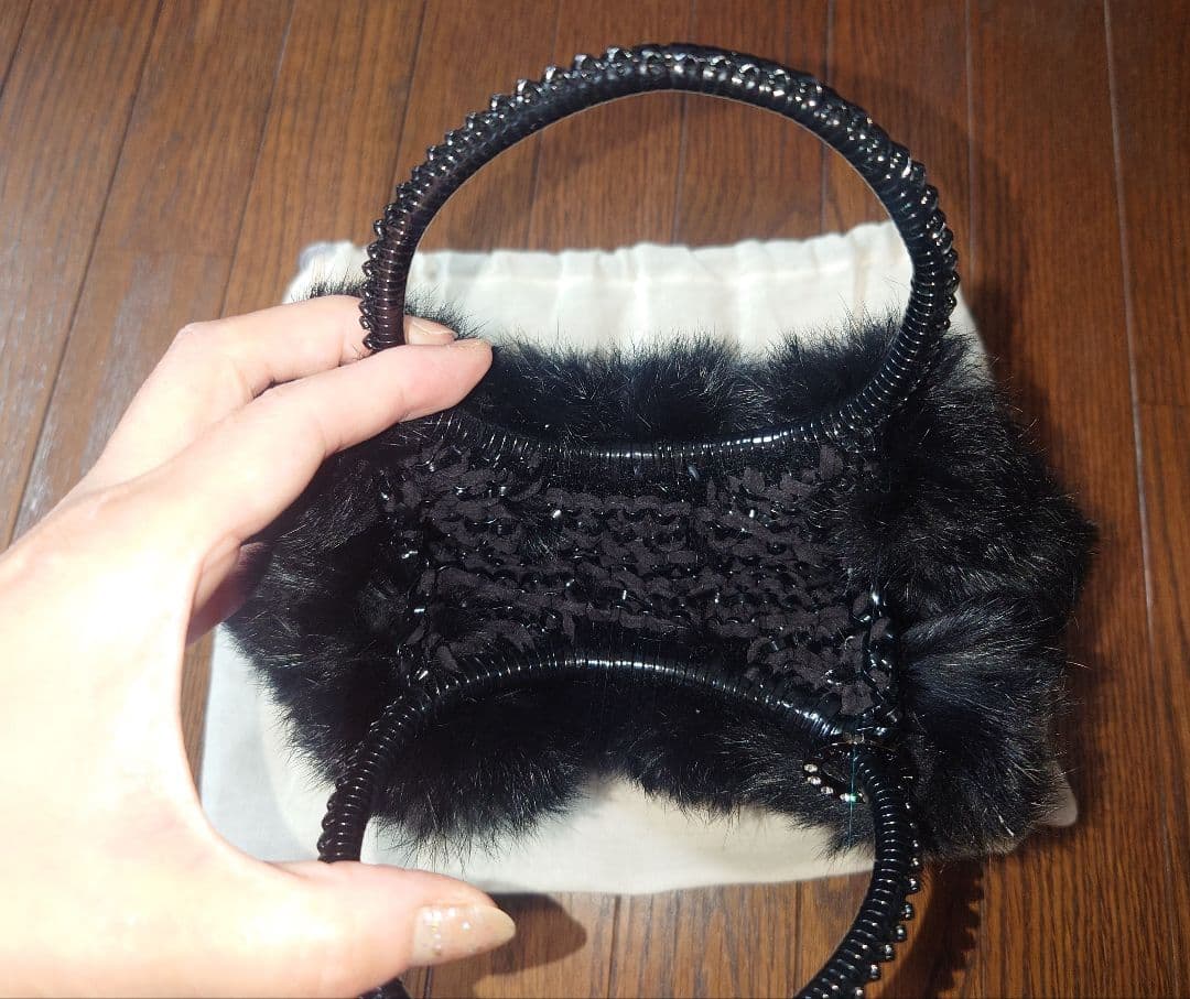 ANTEPRIMA パーティーバッグ （ブラック ファー）保存袋付き