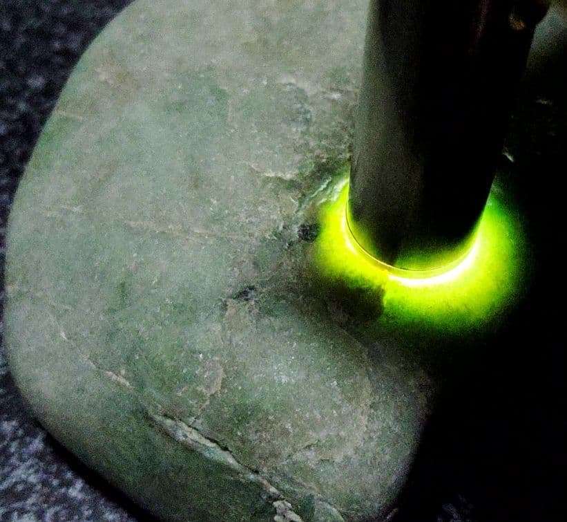 ★翡翠原石★糸魚川硬玉【上質海石・269ｇ】