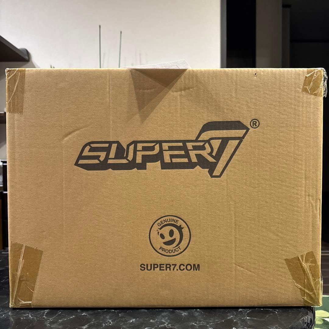 atmos限定150体 SNOOPY (SILVER SPACESUIT)