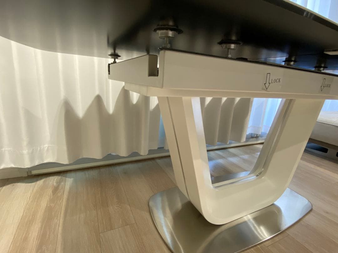 【ダイニングテーブル】イタリア　LAMINAM製　セラミック天板　伸縮