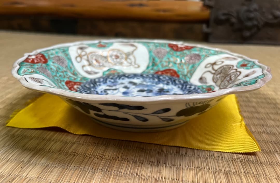 【送料込み】古伊万里　有田焼　「乾」　絵皿