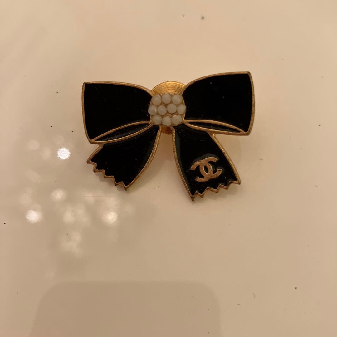 ココシャネルリボン、ピンバッチ(正規品)