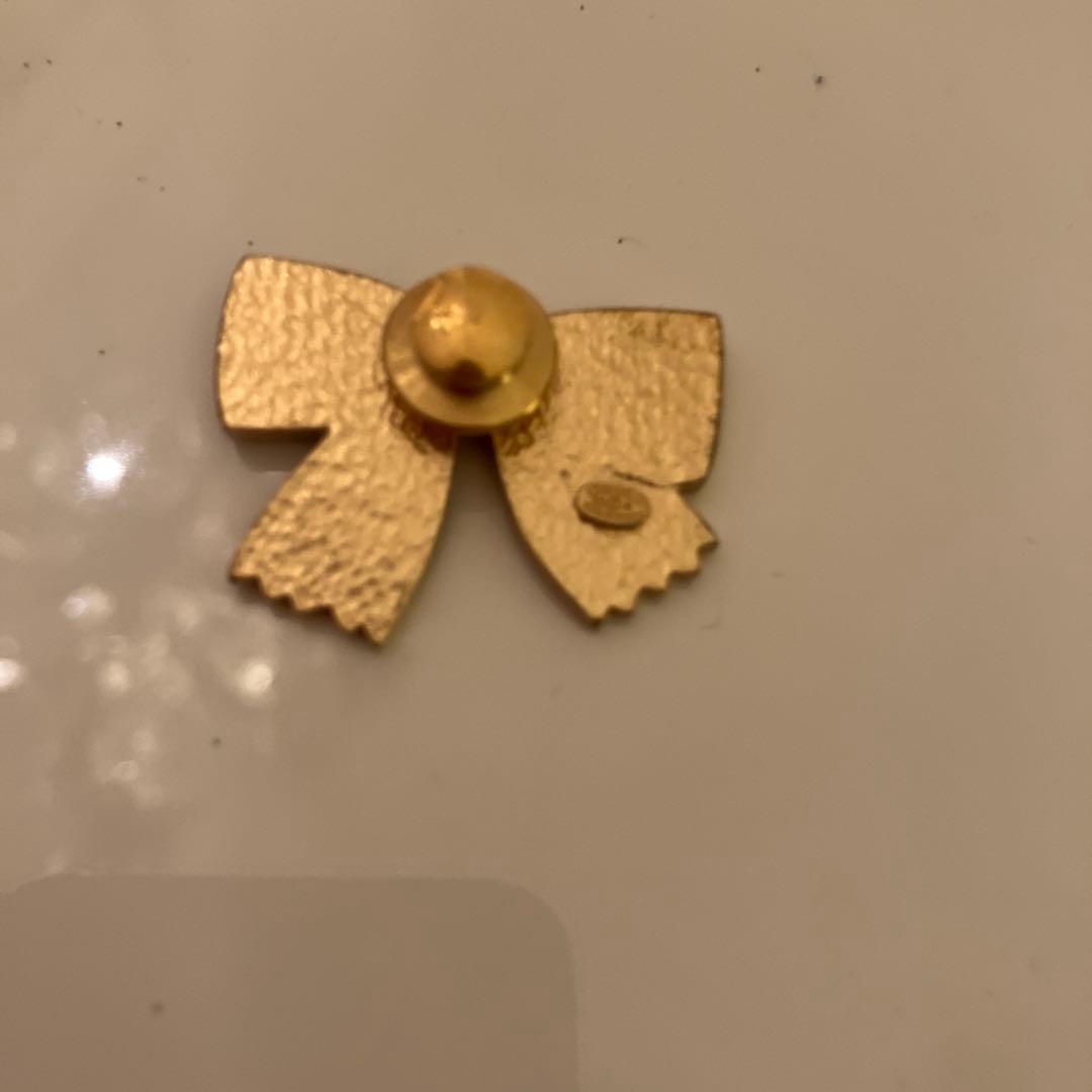 ココシャネルリボン、ピンバッチ(正規品)