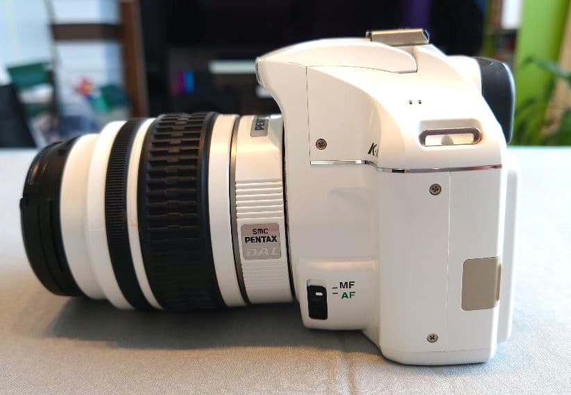 PENTAX K-x ホワイト シャッター約7500回 ※撮影時に汚れ写りあり