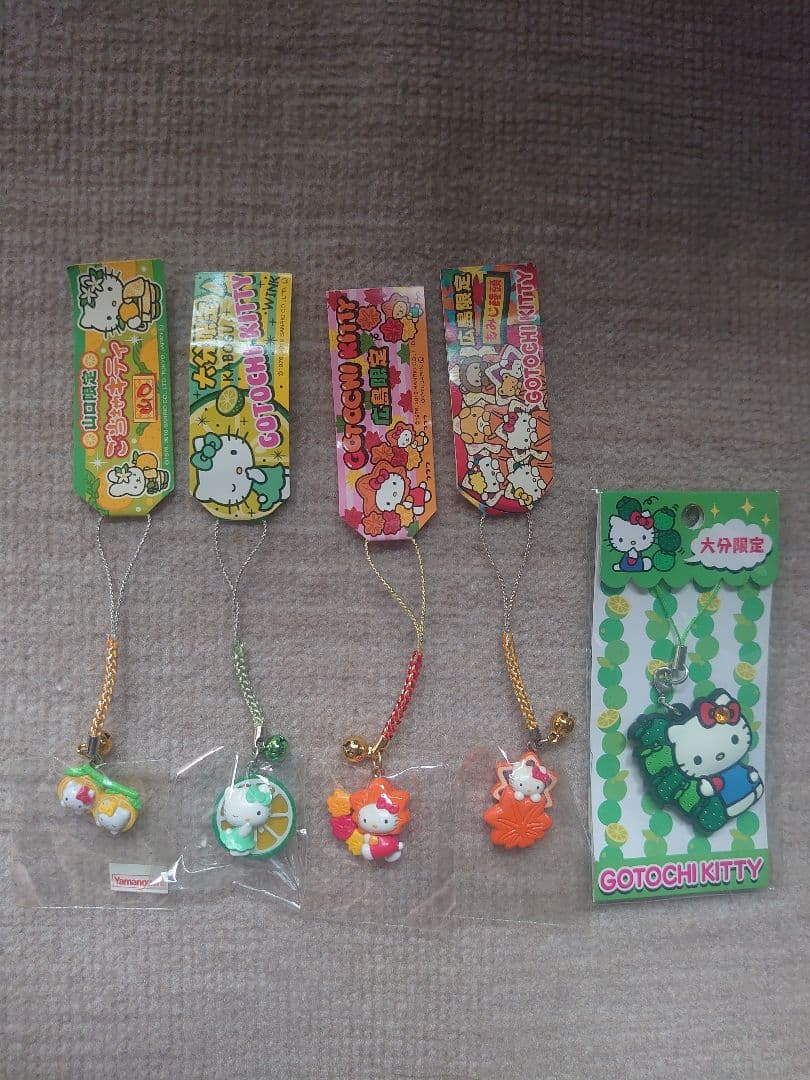 ハローキティご当地&キーホルダー&雑貨セット