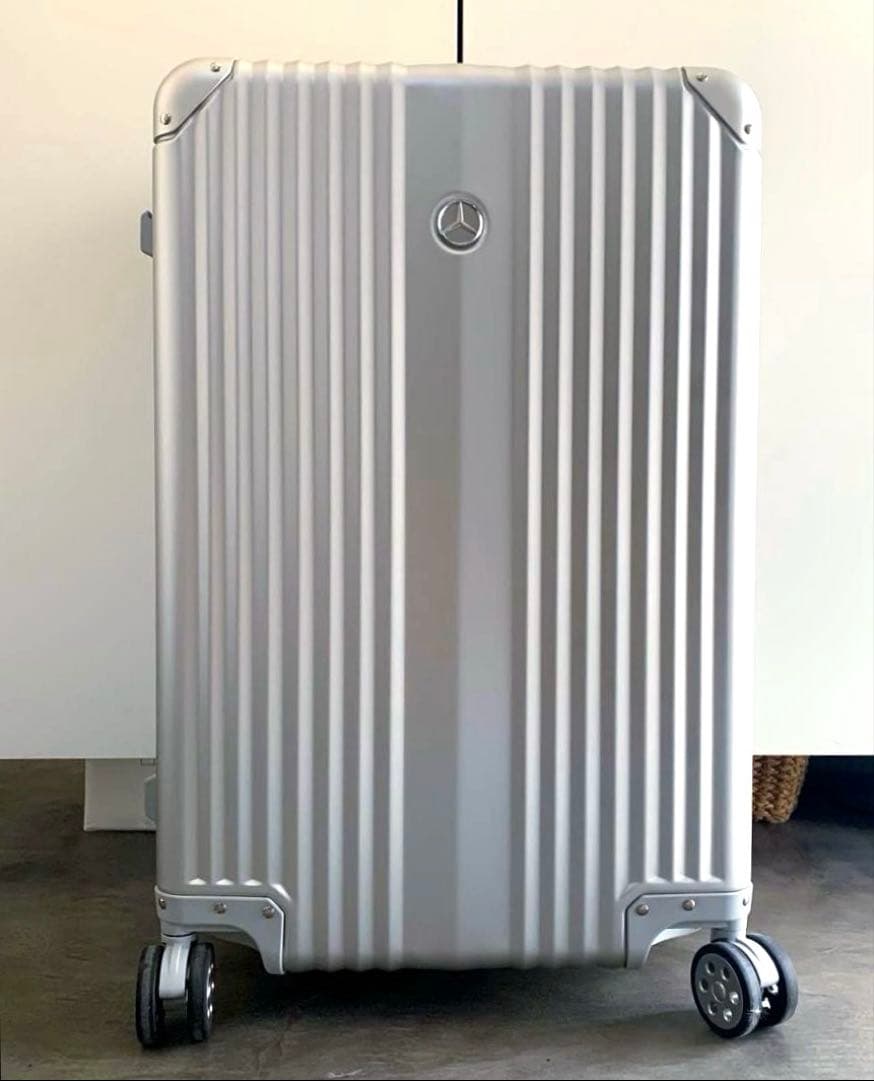 たま　非売品　メルセデスベンツ　スーツケース　シルバー　アルミ　キャリー