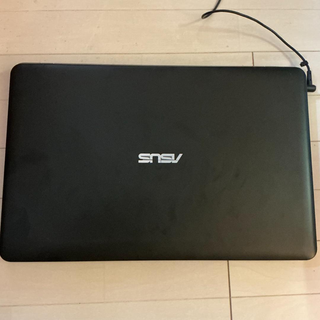 Laptop Asus Nomor Model X751L ゲーミングノート