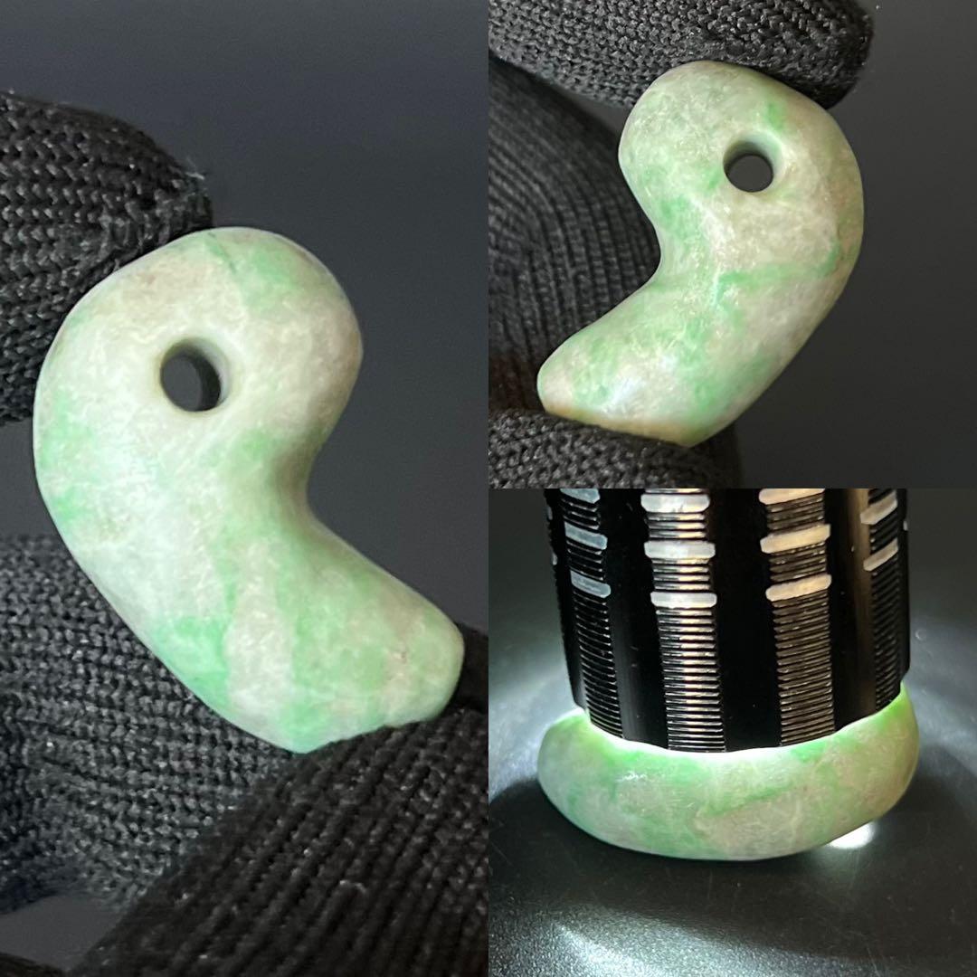 極上 縄文時代 本翡翠（硬玉） 勾玉 奈良県伝承出土 玉擦れ痕あり 古代装身具