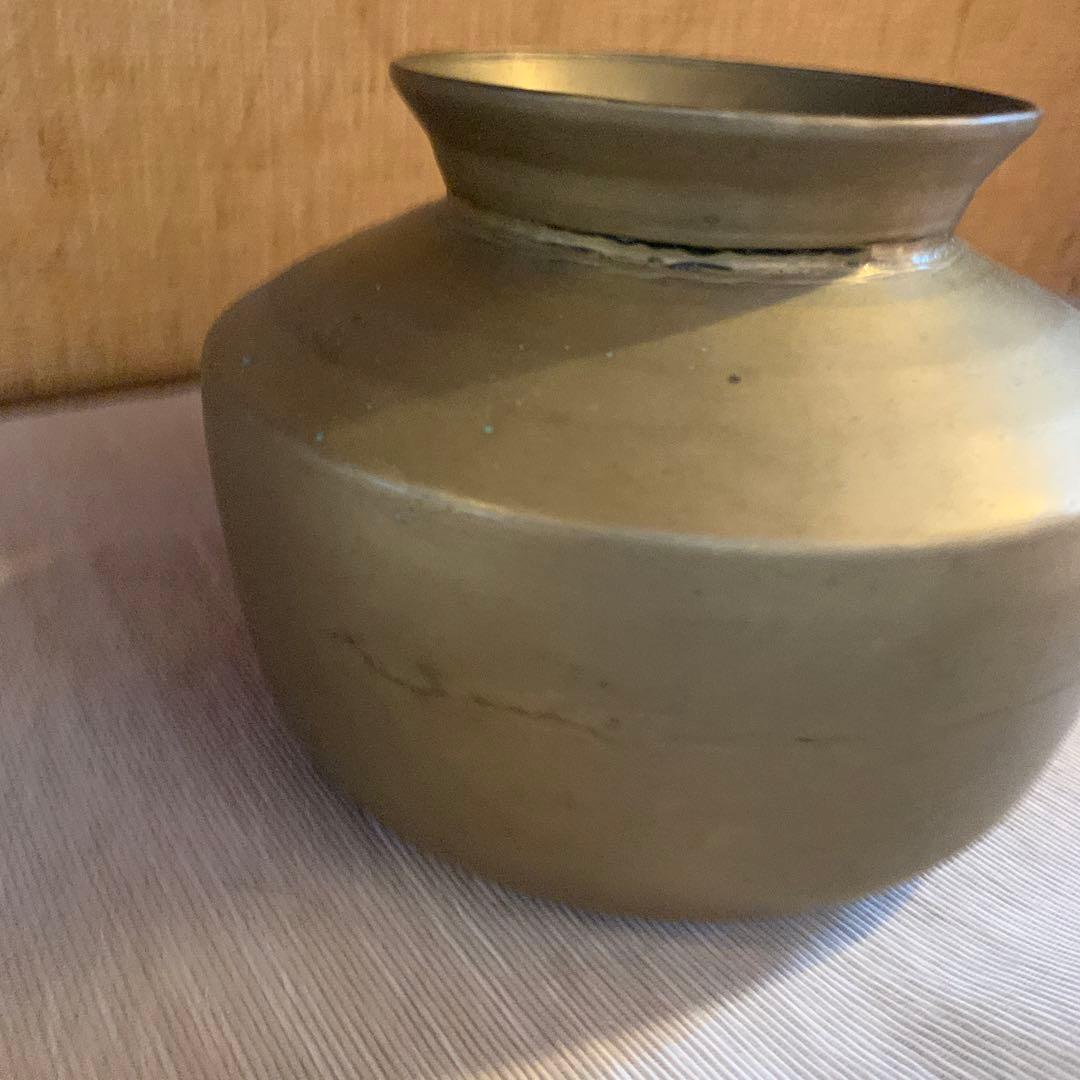 壺　花瓶　水瓶　インド　骨董屋 金属製 丸型装飾用壺