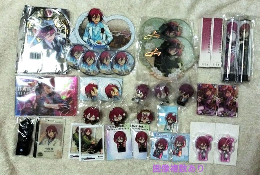 あんスタ　七種　茨　セット　缶バ　アクスタ　アクキー　中国