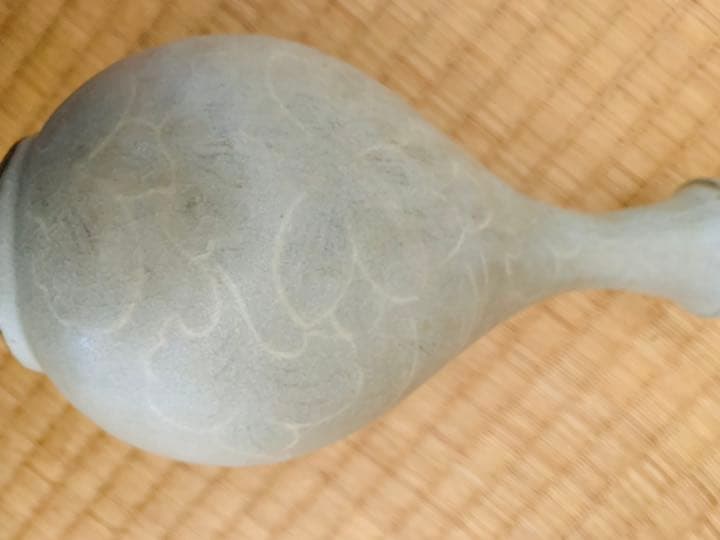 高麗時代蓮花模様青磁花瓶