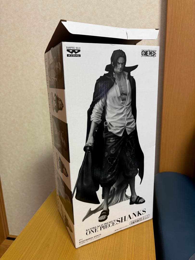 バンプレくじ PREMIUM ワンピース-シャンクス- B賞 アニメカラー