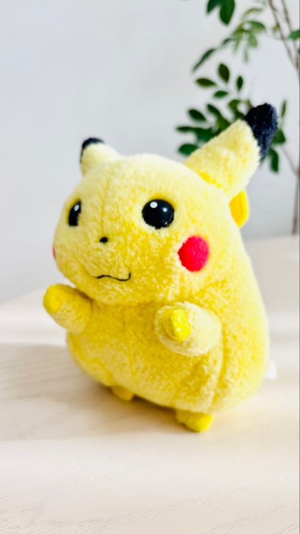 初期ピカチュウ　ぬいぐるみTOMY 顔バランス良 紙タグあり 動作確認済み
