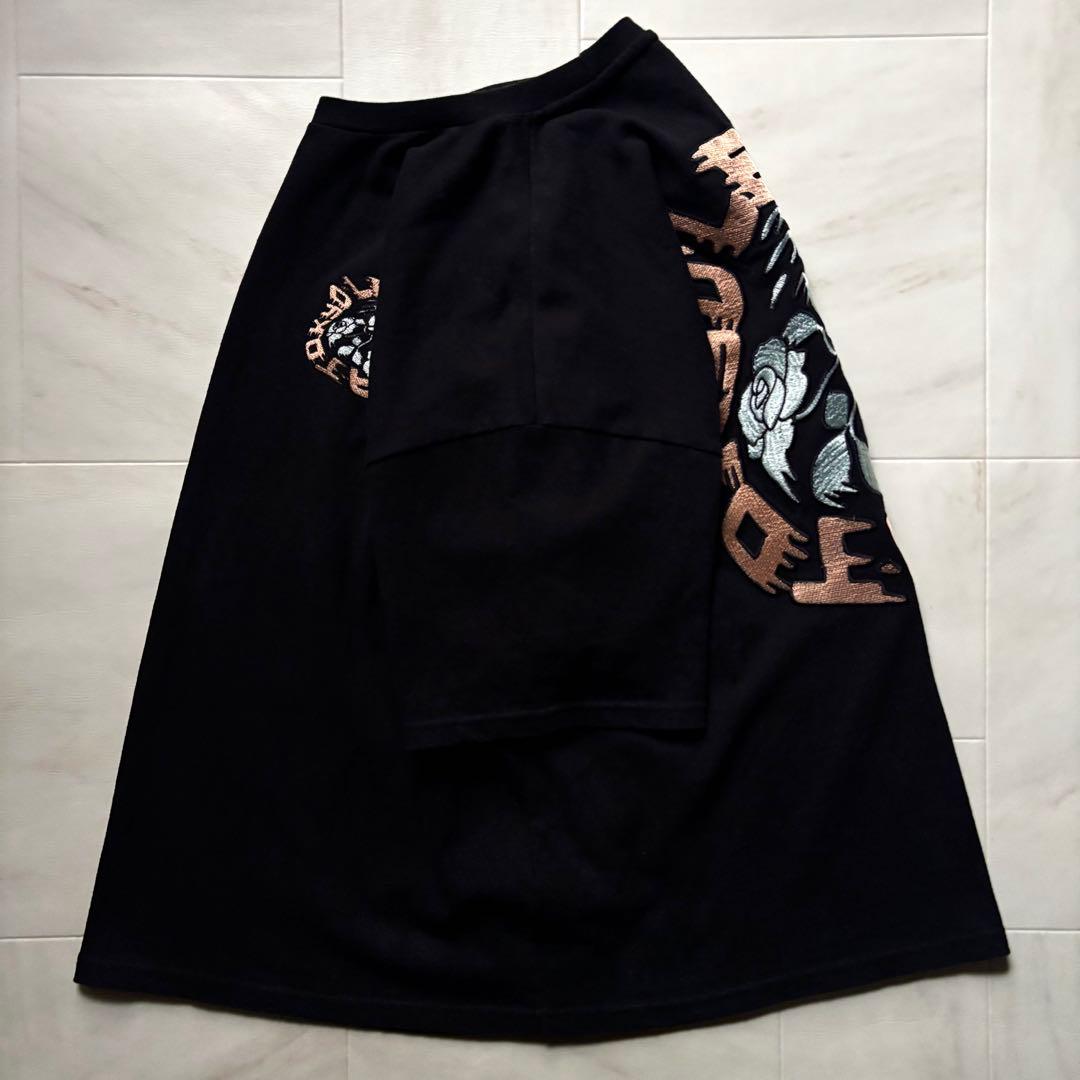 【韓国製】 レジェンダ アーチローズ刺繍Tシャツ 薔薇 ブラック フリーサイズ