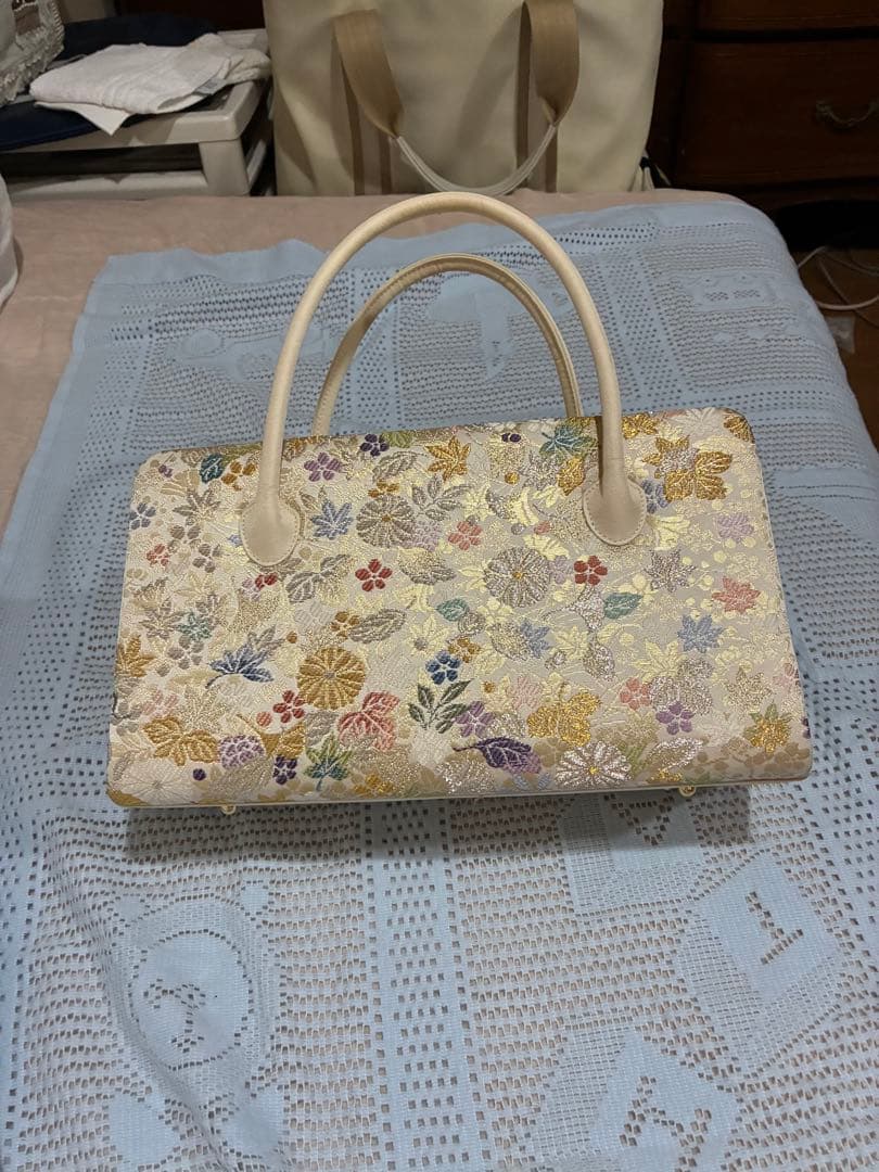 唐織　アイボリー 利休バック