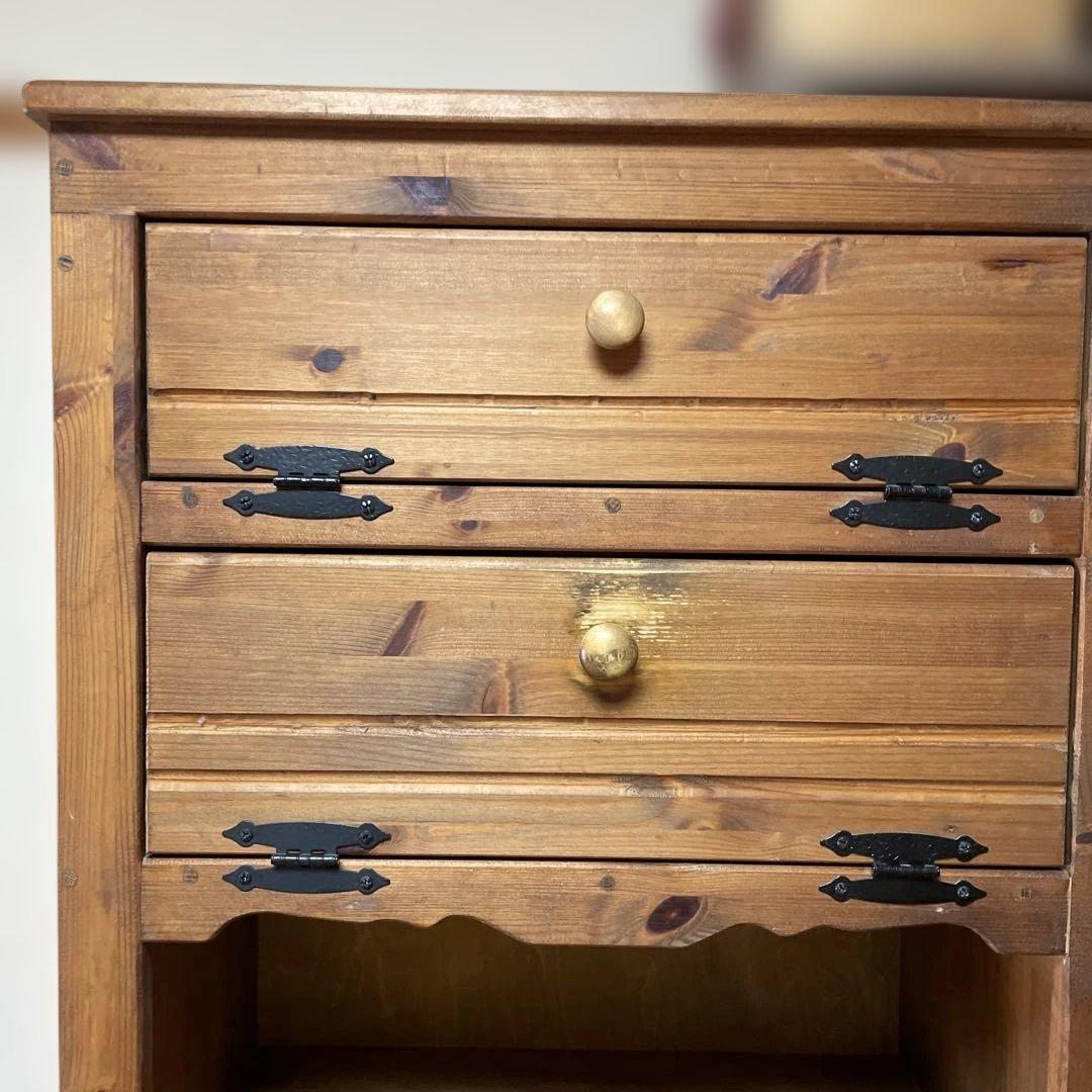 カントリー家具　カントリーハートキャビネット