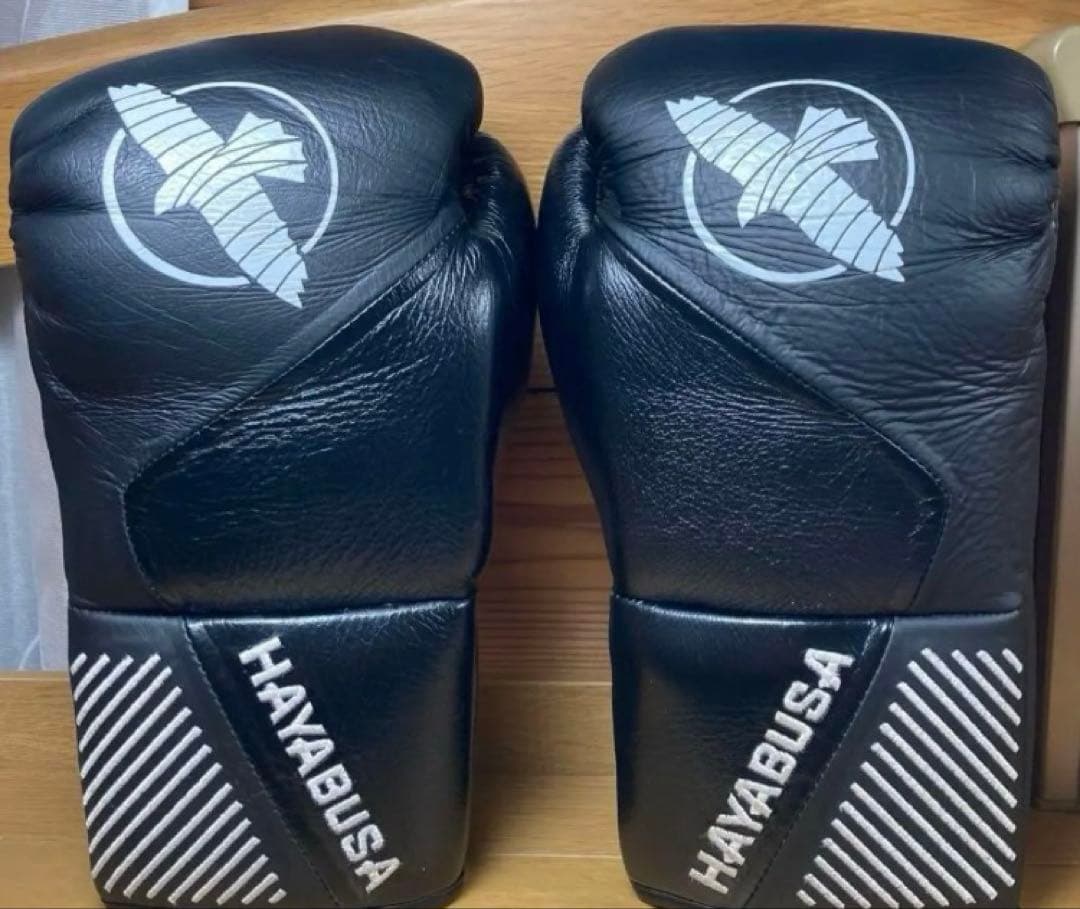 日本未発売HAYABUSA ボクシンググローブ 黒 試合用 8オンス