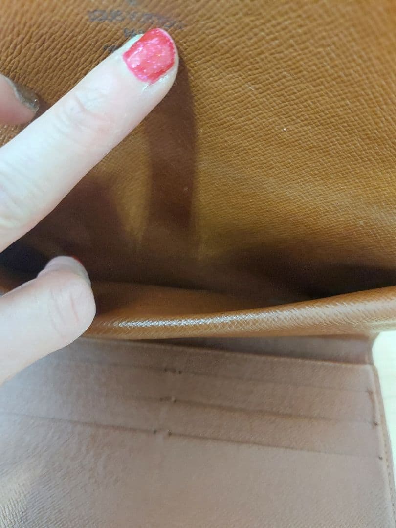 ルイヴィトン　長財布　三折り