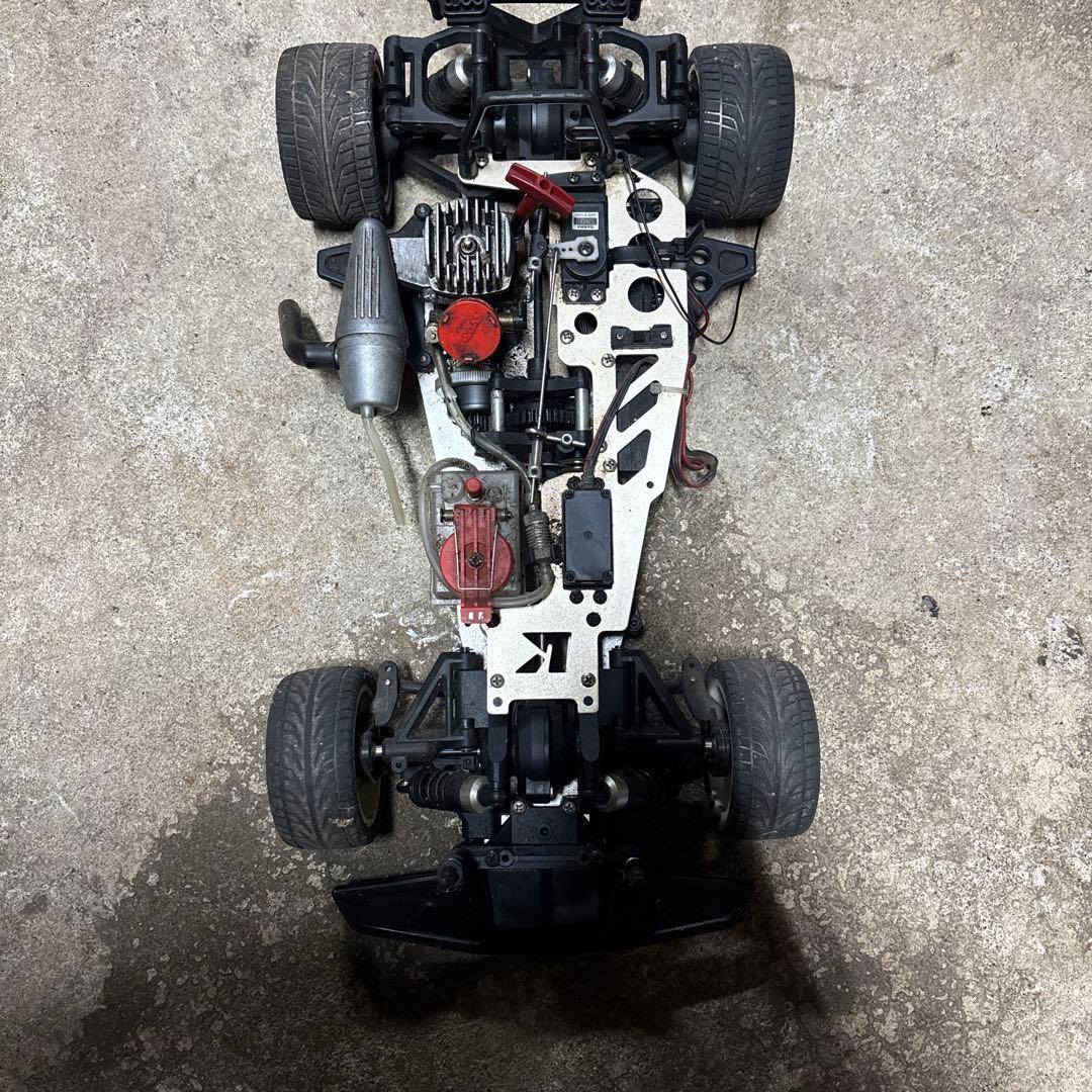 ロ*ー様 京商　エンジン　ラジコン　スカイライン