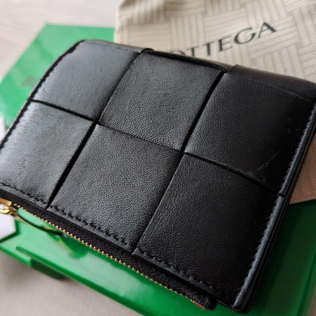 Bottega Veneta 黒 二つ折り財布