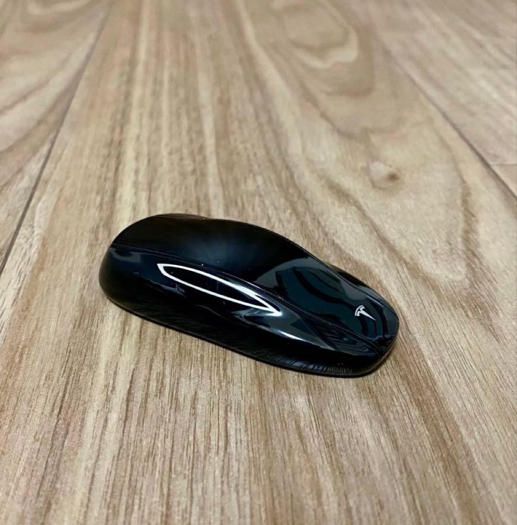 テスラ純正モデル3/Yキーフォブ(新品電池付)、テスラ純正モデルYキーバンド